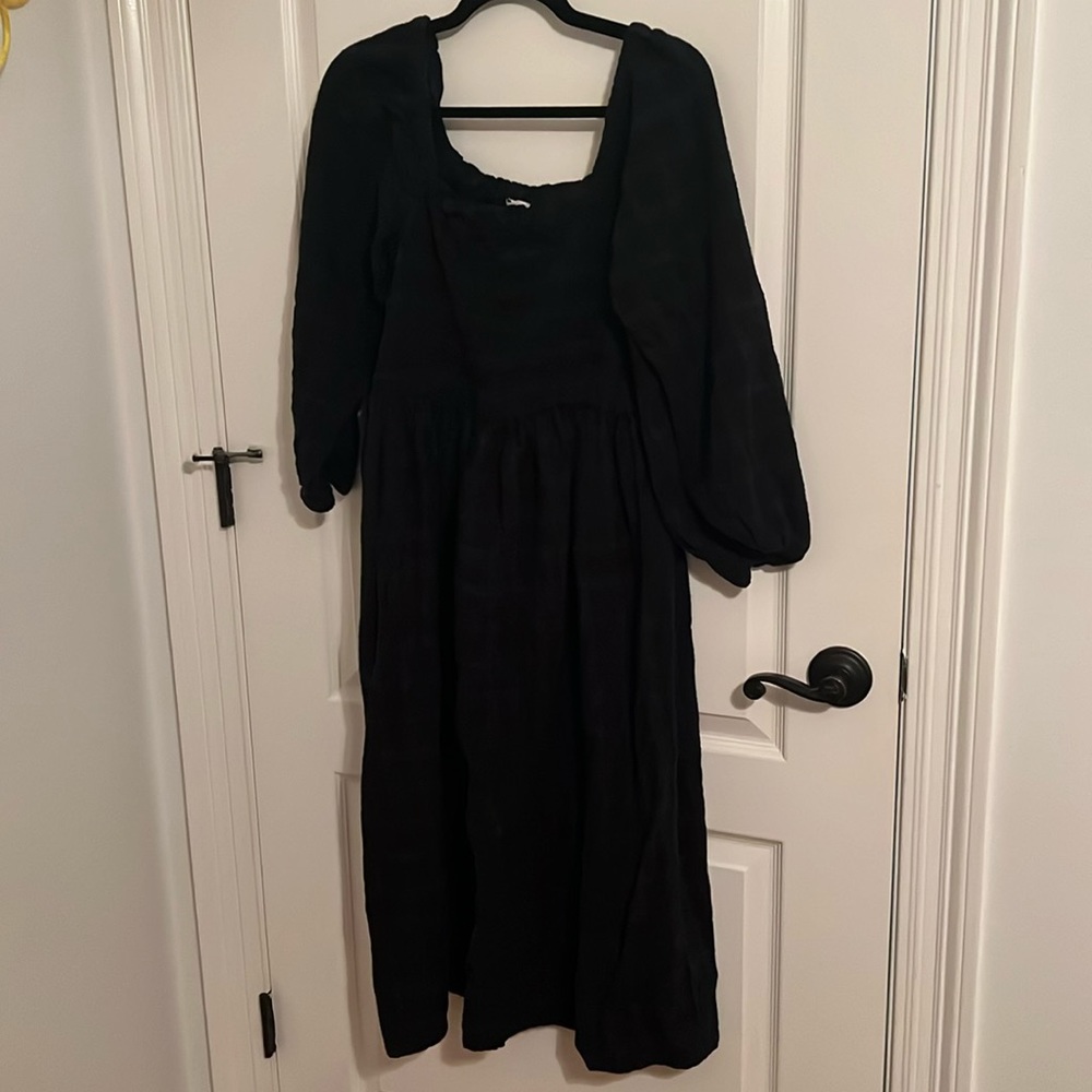 Smocked puff sleeve dress in black watch, tartan flannel size large vguc